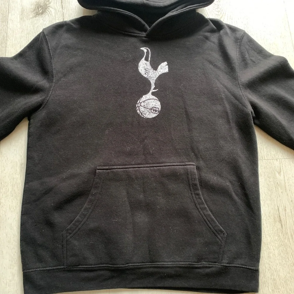 Tottenham Hotspur 1863FC Monochrome Badge Fleece Pullover‎ Hoodie